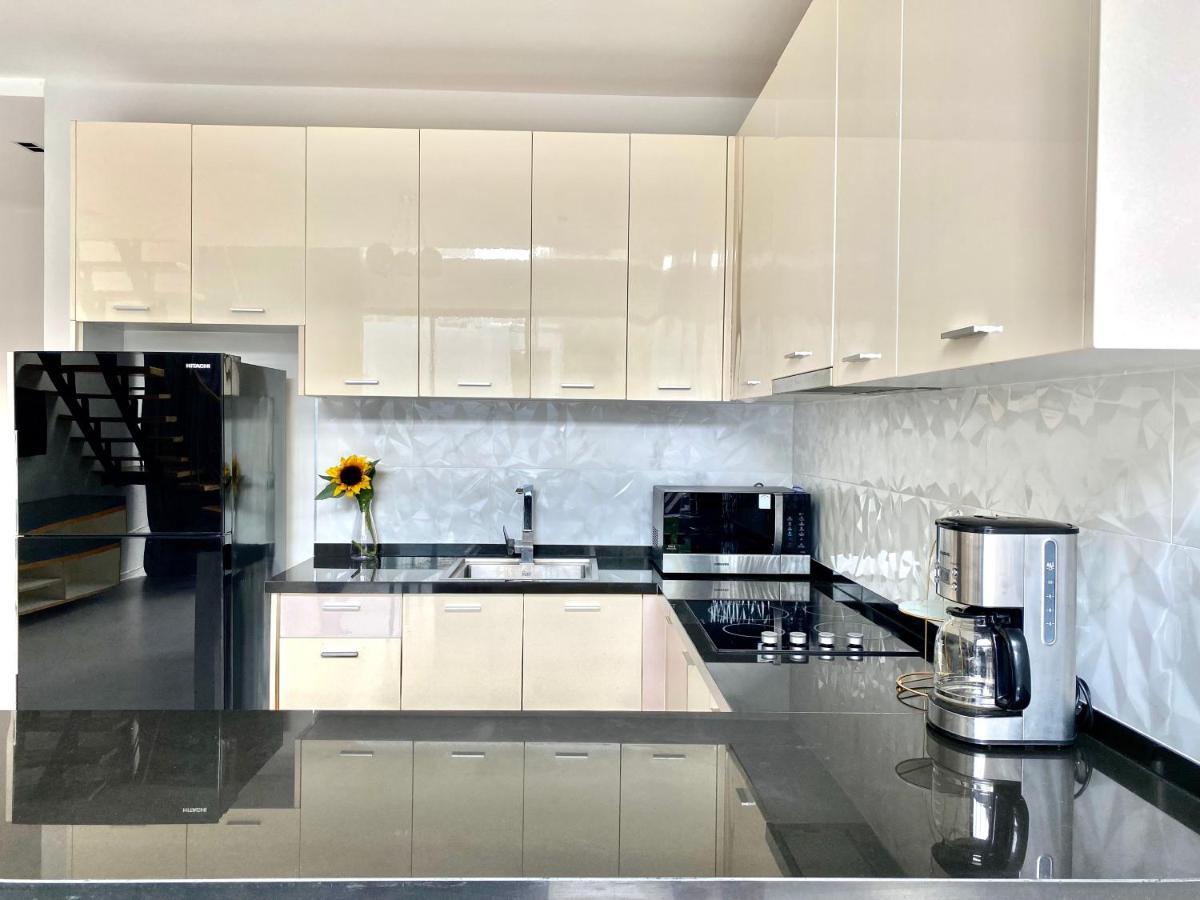 Icon Park Phuket Condo エクステリア 写真