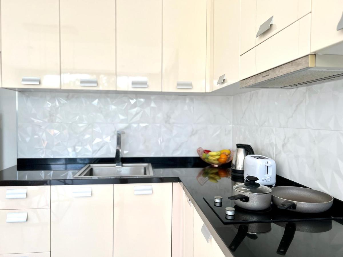 Icon Park Phuket Condo エクステリア 写真