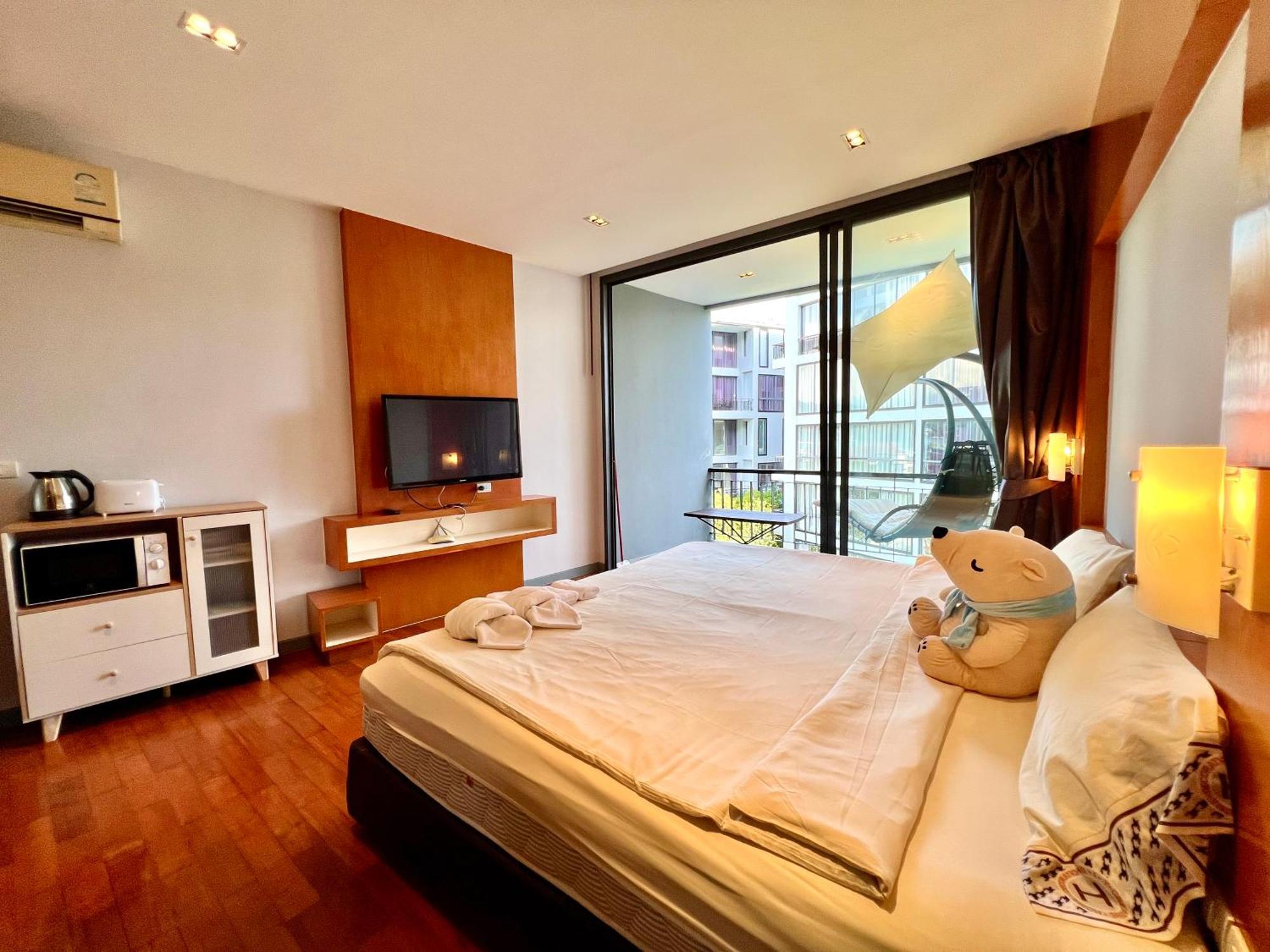 Icon Park Phuket Condo エクステリア 写真